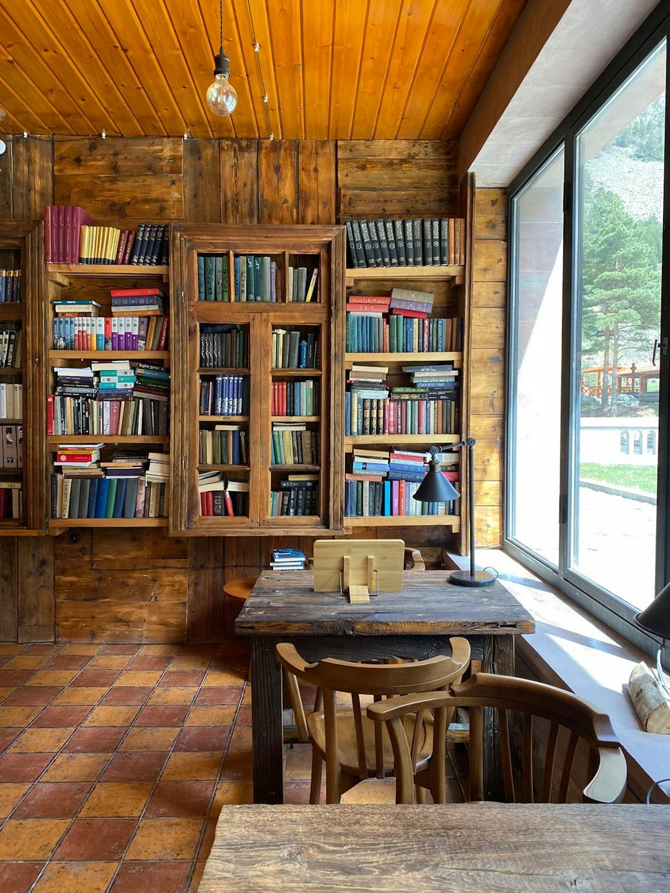 West End Community Library
